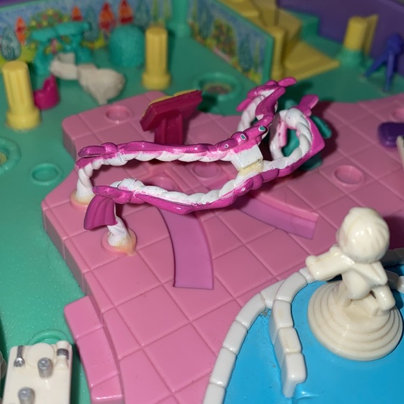 1994 Polly Pocket Wonderful Wedding Party with Music - Picture 8 of 11